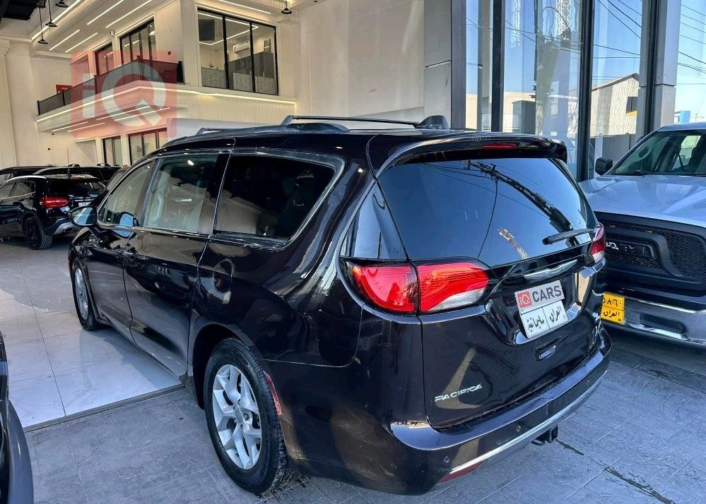 کرایسلەر پاسیفیکا